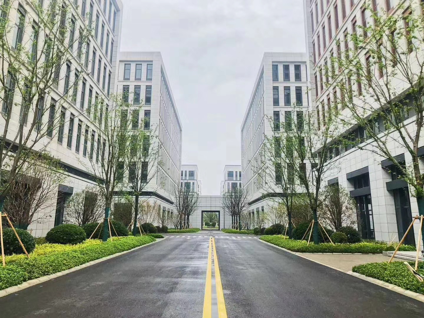 南通开发区国际企业港联东U谷厂房出租出售-图1