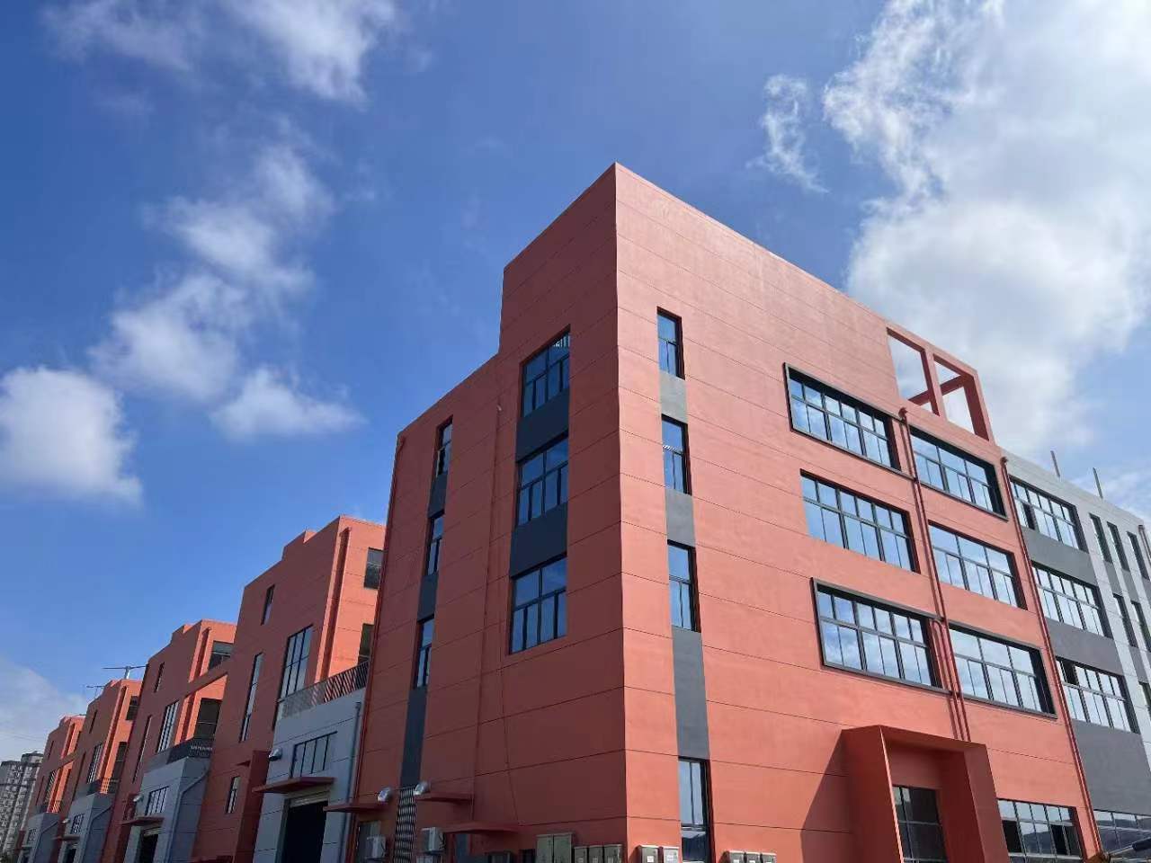 徐州东区临港工业园，标准厂房现房出售，大层高送大露台，即买即用-图2