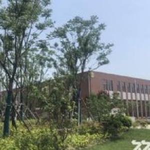 港闸区产权厂房出售 一成首付 带露台 地铁口