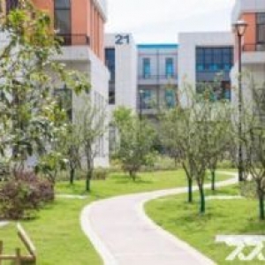 全新工业园，独栋花园式厂房，国土50年产权，可分割