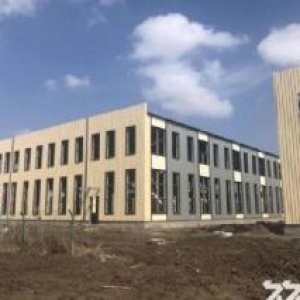单层钢结构厂房出售 层高12 可架行车 价格低