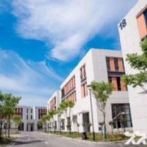 沪苏通长江大桥高速口标准独栋厂房出售−−南通厂房网