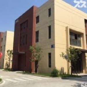 稀缺两层厂房，高速入口处，园区环境好