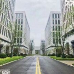 南京单层钢结构厂房，层高10米，600−6000平，价格便宜，三成首付