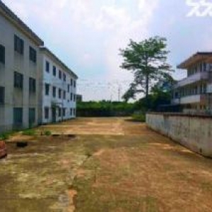 从化区人和工业园附近约占地8亩4000平方厂房转让