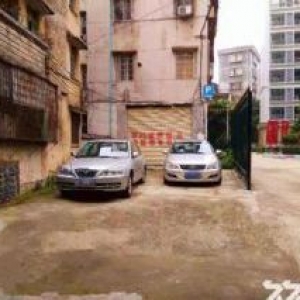 从化区街口街新村北路有首层463平方楼房商铺转让