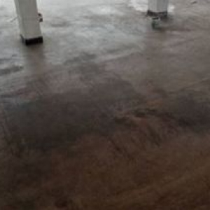 长安太平路边500平一楼厂房出租，半挂进出，场地超大