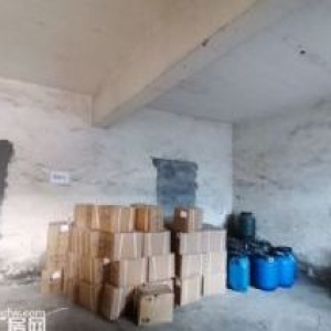 房东诚意出租1500平方分，可做仓库