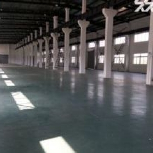 开发区2890平独门独院厂房，一楼高8米，有货梯，可做多种行业
