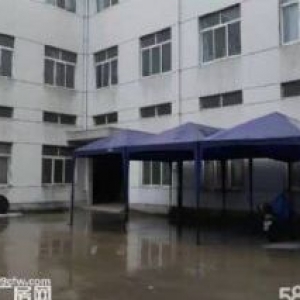 奉化莼湖镇厂房3.1亩2000平方出售