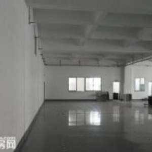 出售陈宅2.17亩工业土地，500方厂房，年限还有30年，离高速近，交通方便