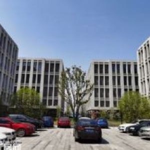 要买厂房找联东U谷，咨询找小赵，洞察行业最新消息，买不买没关系加个微信方便随时咨