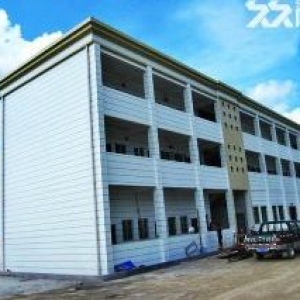 出租滨海独院厂房6800平米一楼高度8米楼上承重500公斤适合各个行业生产