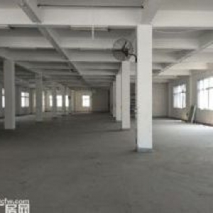 炬光园标准厂房2200平方，宿舍600平方