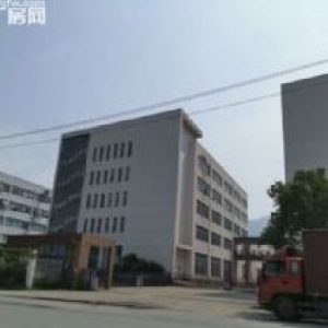 仙岩工业区 2楼一个层面2000平方