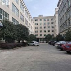 富春江路一楼1300方 高5米 宜仓库 汽修