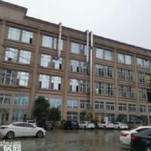 巨溪工业区 一楼700平方，三楼2300平方