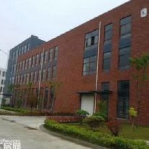 开发商2层1100㎡机械厂房出售，首付2成，可按揭8成，有产证