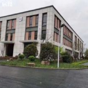 高速口附近厂房出售   产权50年