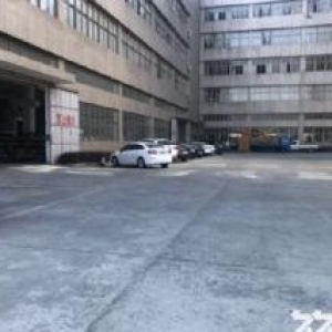 义乌东阳经济开发区厂房11亩12000平米诚售，适合各种轻工业，厂房形象好院子大