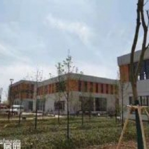 非中介，出售独门独户厂房，可按揭，