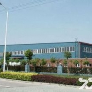 出售青田东建筑5500㎡占地15亩，大道上，重工厂房