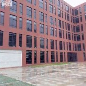 售陶山工业区3亩建筑5000方独门独院，货梯5吨，厂房新可股权