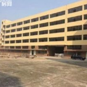 龙湾滨海工业区，31500平方，占地26亩，厂房大气，位置好，欢迎实地考察。