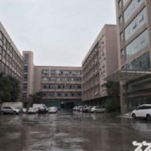 售万全郑楼16亩，建筑20700方，独门独院，大路上 精装修