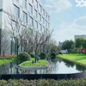 建好的标准厂房出售，层高4.5米，适合轻加工企业