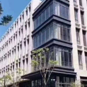 出售江阴全新一手厂房，柱距8米，可铺长生产线
