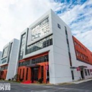 花园式独栋厂房层高9米，配套齐全，首付三成