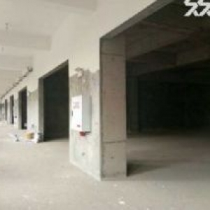 食品厂房租售：100−2000