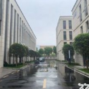 准现房独栋厂房出售，交通便捷，配套齐全，自带食堂可按揭