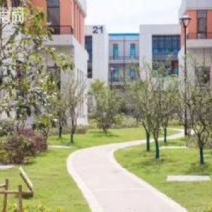 东三环旁 现房现证2400平独栋厂房 水电全 可贷款 拎包入住