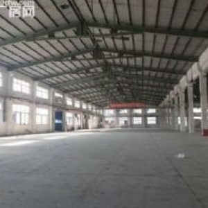 出租乾元开发区一楼厂房2100方，层高5米！价格20可谈！适合各种无污染制造业