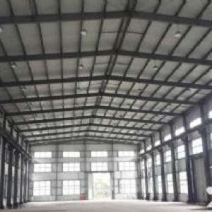 出租所前二楼1000方厂房，层高4米，2吨货梯，环评好做，报价180元/平/年
