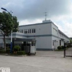 出租胡头陈工业园3000方厂房，一楼报价320，二楼报价220，适合无污染行业