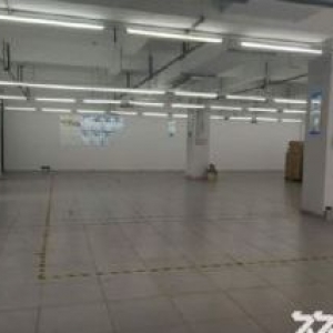 环境超好3000方可分割 有食宿班车 需要电话联系我