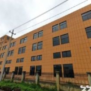 湖州长兴42亩土地带40000方全新厂房出售，价格5300万