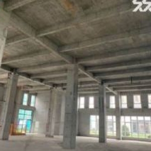 非中介，50年产权三证齐全，总价低可按揭，可装行车，高速路口旁。