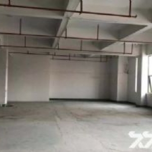 临浦东复线旁7亩地，5亩有证，3100方标准厂房全部有证，有化工注剂环评，