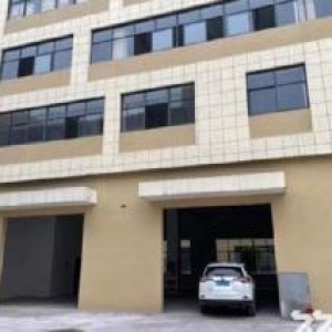 非中介出售新建二类工业园区厂房，精装修交付，电梯，变压器安装交付。