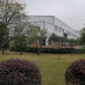 出售 余杭仁和运溪路边上3.2亩地，单层厂房1000方，独门独院