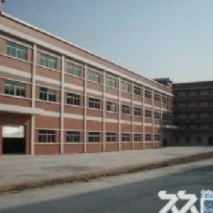 出租雷甸工业区全新标准厂房20000方，一楼层高9米可以架行车，二楼三楼高4.5