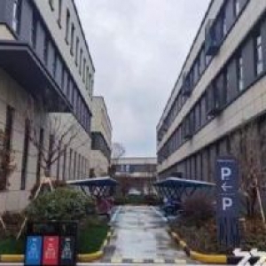 港务区庞，双层框架厂房出售