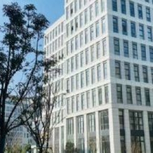 出售稀缺单层钢结构厂房，可架10t行车，可办公，檐高10m