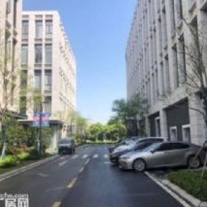 市重点项目 准现房 房源紧张 可按揭首付2成 食堂配套