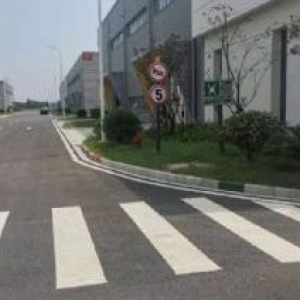 泉山开发区核心地段，单层钢结构厂房招商，层高12米，双证齐全