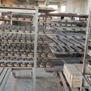 浮洋东陇陶瓷厂房2400平方出租，内有18方和9方立方窑，及其它陶瓷生产设备